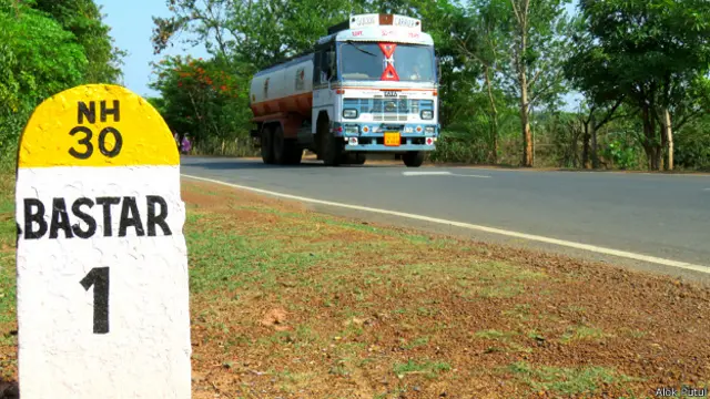 सलवा जड़ूम रोड