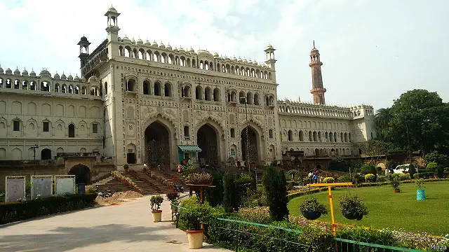 نواب آصف الدولہ کا بڑا امام باڑہ ابھی بھی لکھنؤ کی شان ہے