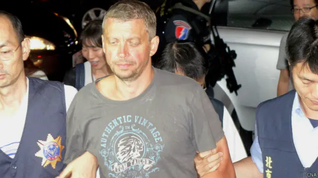 拉脱维亚籍的安德鲁是第一个落网的嫌犯