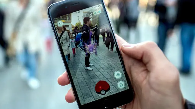 للعبة فائدة واحدة على الاقل، وهي انها تشجع على احراق السعرات الرارية