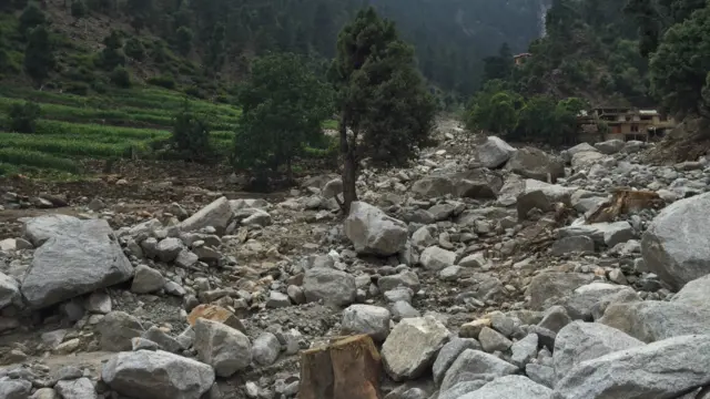 دو جولائی کو چترال کے علاقے ارسون میں آنے والے سیلاب نے سرسبز وادی کو کھنڈرات میں تبدیل کردیا ہے