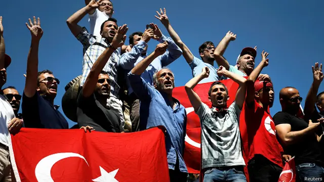  लोकतंत्र 