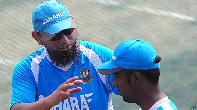 ثقلین مشتاق پاکستان کے دوسرے سپنر ہیں جن کی خدمات انگلینڈ نے حاصل کی ہیں(فائل فوٹو)