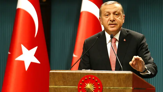 ناکام بغاوت کی رات صدر اردوغان نے اپنے موبائل فون کی مدد سے ٹی وی پر دیے گئے پیغام میں کہا تھا کہ وہ بمشکل جان بچانے میں کامیاب ہوئے ہیں