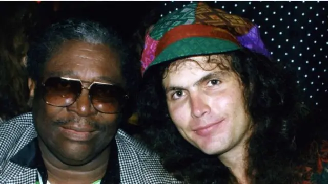 لینی کورڈولا معروف موسیقاروں کے ساتھ کام کر چکے ہیں