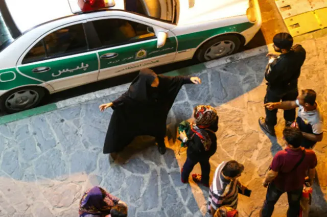 پلیس ایران خود را موظف به تامین 'امنیت اخلاقی' میداند