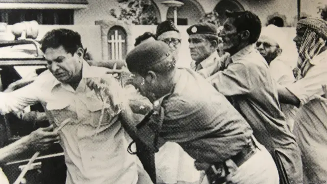 ان پر سکیورٹی فورسز کی طرف سے کیے گئے تشدد کی تصاویر دنیا بھر میں مشہور ہوئیں۔