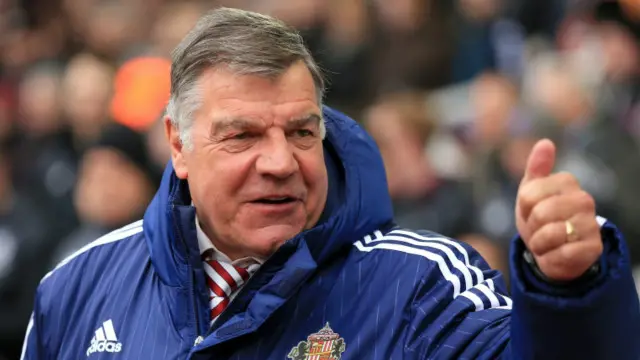 الرڈائس کو یورو 2016 ٹورنامنٹ میں انگلینڈ کی مایوس کن کارکردگی کے بعد رائے ہاجسن کی جگہ تعینات کیا گیا ہے