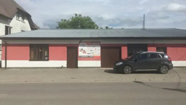 غادر الكثيرون بلدة مونكي بحثا عن المال في أماكن أخرى من الاتحاد الأوروبي