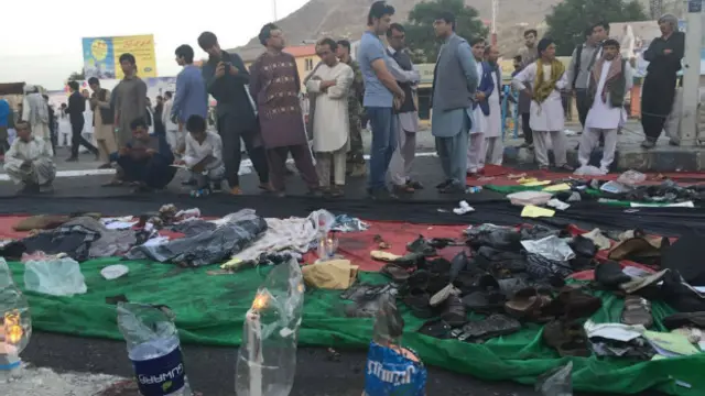 افغان پلازمېنه کابل کې پر لاریون د بريد له امله لږ ترلږه ۸۰ تنه وژل شوي او ۲۳۱ نور ټپيان شوي دي. په وژل شويو کې لاريون کوونکي او امنیتي ساتونکي شامل دي.