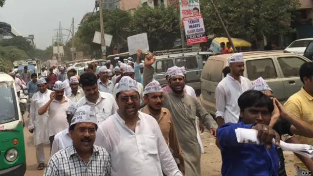 अमानतुल्लाह ख़ान की गिरफ्तारी के बाद विरोध