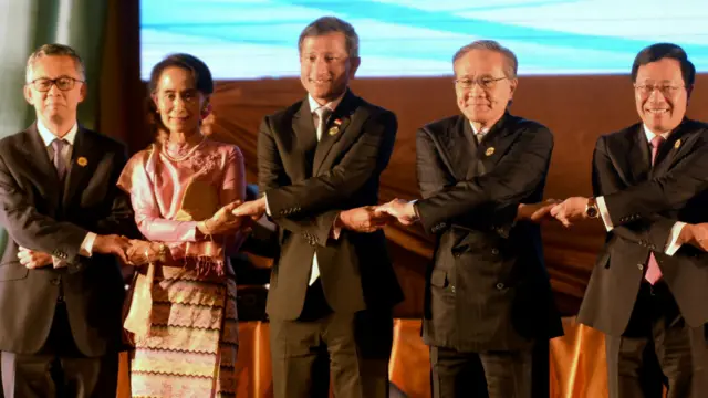 第49届东盟外长会议开幕式7月24日在老挝首都万象举行。