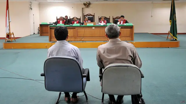 Data vonis korupsi selama Januari hingga Juni 2016 menunjukkan dari total 384 terdakwa, 275 di antara mereka divonis satu sampai empat tahun penjara. 