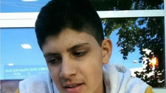 Алі Давид Сонболі