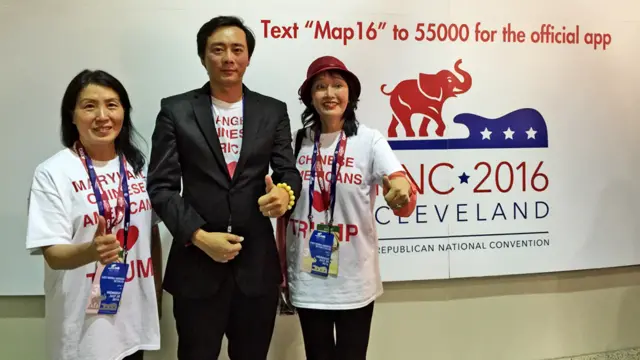 “华裔北美川普助选团”负责人王湉（中）（BBC中文网图片）