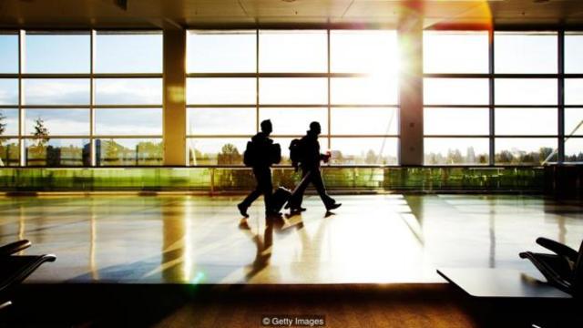 留出足够的时间登机可以避免造成恐慌，以及身体压力。(图片来源: Getty Images)