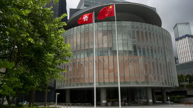 台湾陆委会并呼吁中国大陆信守对香港一国两制的承诺。（资料图片）