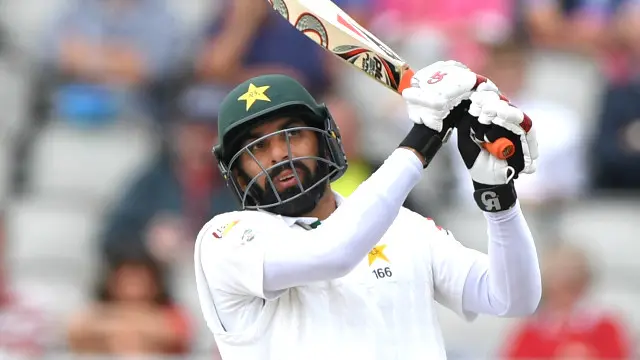  مصباح الحق 42سال اور 47 دن کی عمر میں سنچری بنانے والے ٹیسٹ کرکٹ کی تاریخ کے سب سے عمر رسیدہ کپتان بن چکے ہیں