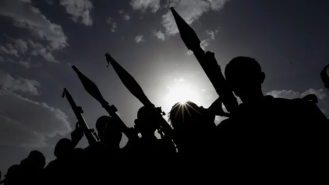 تقاتل قوات التحالف بزعامة السعودية المسلحين الحوثيين في اليمن