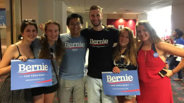 史丹利（右三）和斯特斯曼（右二）