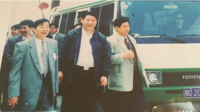 多年前曾经带习近平参观其工厂的四川富豪王春明近期在谢菲尔德投下巨资。