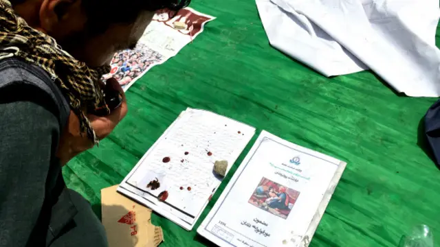 یکی از قربانیان دانشجوی دندانپزشکی بوده که تنها جزوه دانشگاهش مانده