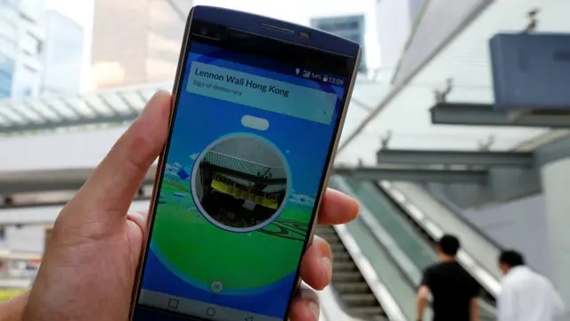 Pokemon Go游戏内展示的“香港连侬墙”道场（26/7/2016）