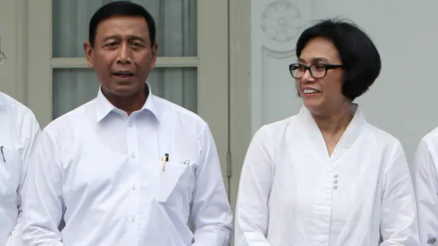 Menkopolhukam Wiranto dan Menkeu Sri Mulyani.