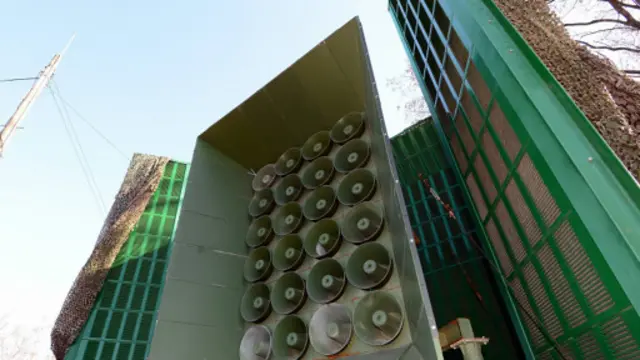 از ماه ژانویه کره جنوبی بلندگوهای مرزی را به کار انداخته است