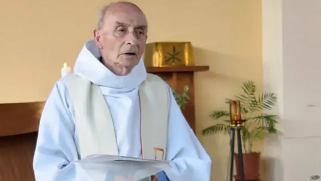 Pastor Jacques Hamel, 86 tahun, dibunuh dalam serangan.