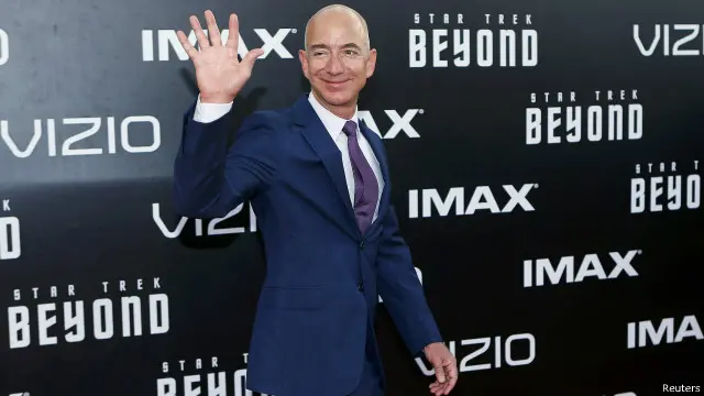 《福布斯》杂志认为，亚马逊强劲的盈利和该公司的股价上扬，使得其创始人兼老板杰夫·贝佐斯成为世界上第三富有的人。