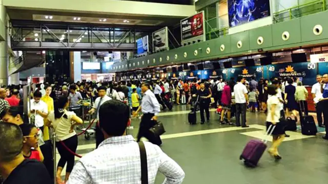 वियतनाम का एयरपोर्ट