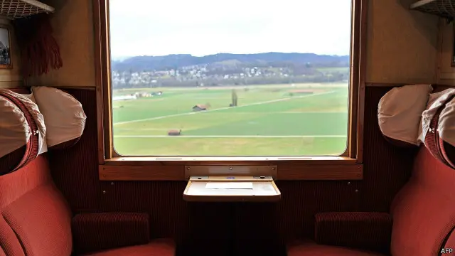 Swiss terkenal dengan ketepatan waktu dan kebersihannya. 