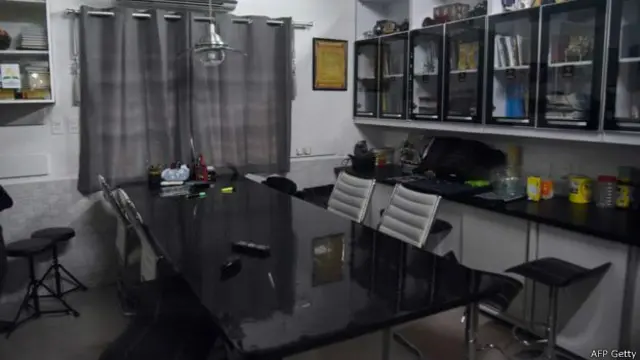 जेल में सभी सुख-सुविधाएं