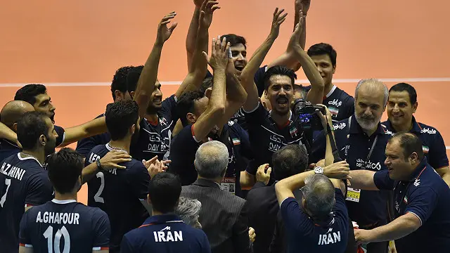 با برد ۱-۳ ایران مقابل لهستان آرزوی ۵۲ ساله والیبال ایران برای رسیدن به المپیک محقق شد