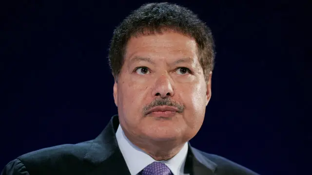 زويل حاز على جائزة نوبل في عام 1999 بفضل أبحاثه الرائدة في مجال كيمياء الفيمتو