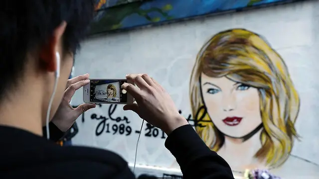 Тейлор Свіфт