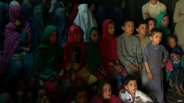 به مهاجران بازگشته به وطن‌شان، خطرات زندگی در افغانستان آموزش داده می‌شود