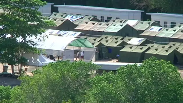 اردوگاه نائورو