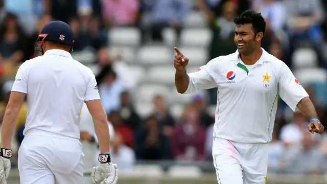 پاکستانی بالرز کو انگلش بیٹمیونوں کو شروع سے ہی دباؤ میں رکھنا ہو گا