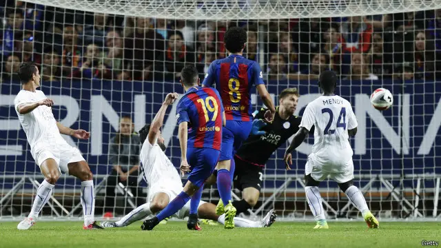 Di menit 45, Munir menambah gol ketiga untuk Barcelona, setelah menerima umpan panjang dari Suarez.