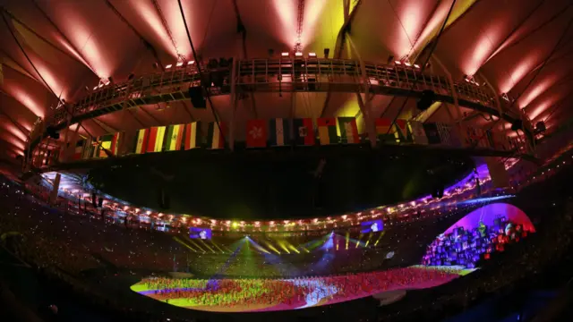 د کډوالو د اولمپیک لوبډله به هم د اولمپیک تر نښان او بیرغ لاندې ۱۰ لوبغاړي ولري، چې پنځه له سوېلي سودان، دوه له سوریې، دوه له کانګو دیموکراټیک جمهوریت او یو له ایتیوپیا څخه دي.