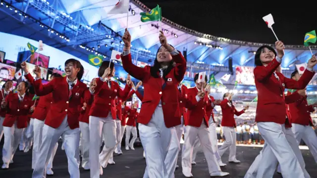 په ریو سیالیو کې له ۲۰۷ لوبډلو څخه ۱۰۵۰۰ لوبغاړي ګډون لري، چې د کډوالو د اولمپیک لوبډله هم پکې ده.