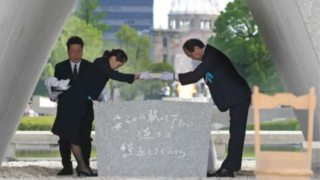 日本宪法第九条永远放弃战争和使用武力解决国际争端的行为