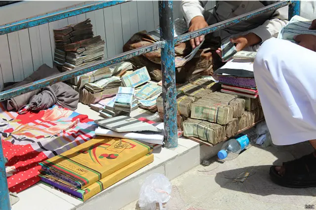 د افغانیو بانکنوټونه په جرمني کې چاپېږي او په منځنۍ توګه د هر نوټ چاپېدل شاوخوا درې افغانۍ لګښت لري.