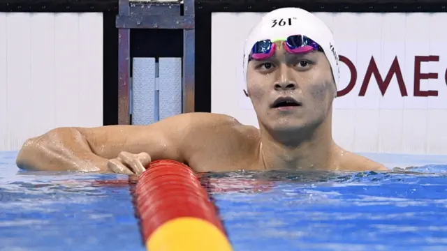 孫楊完成男子400米自由泳瞬間（6/8/2016）
