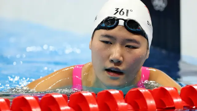 葉詩文完成女子400米混合泳初賽（新華社圖片6/8/2016）