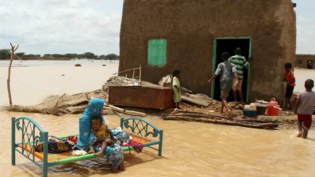 مع كل موسم للفيضانات في السودان يتجدد الجدل