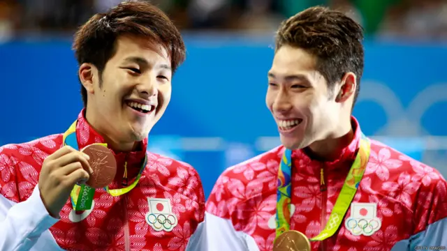 جاپان د اولمپيک سياليو پر لومړۍ ورځ ټول پنځه مډالونه وګټل چې په هغو کې يو د سرو زرو او څلور د ژېړو دي 