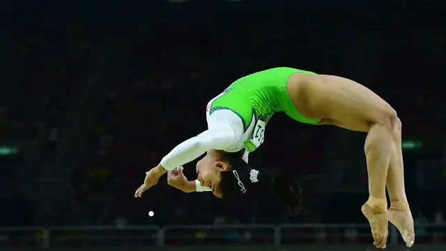 انڈیا کی جمناسٹ دیپا کرماکر فائنل میں پہنچي ہیں